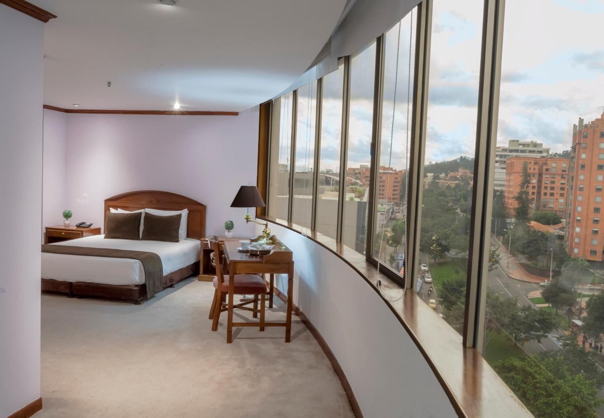 Hotel Bogotá Regency Usaquén Esterno foto