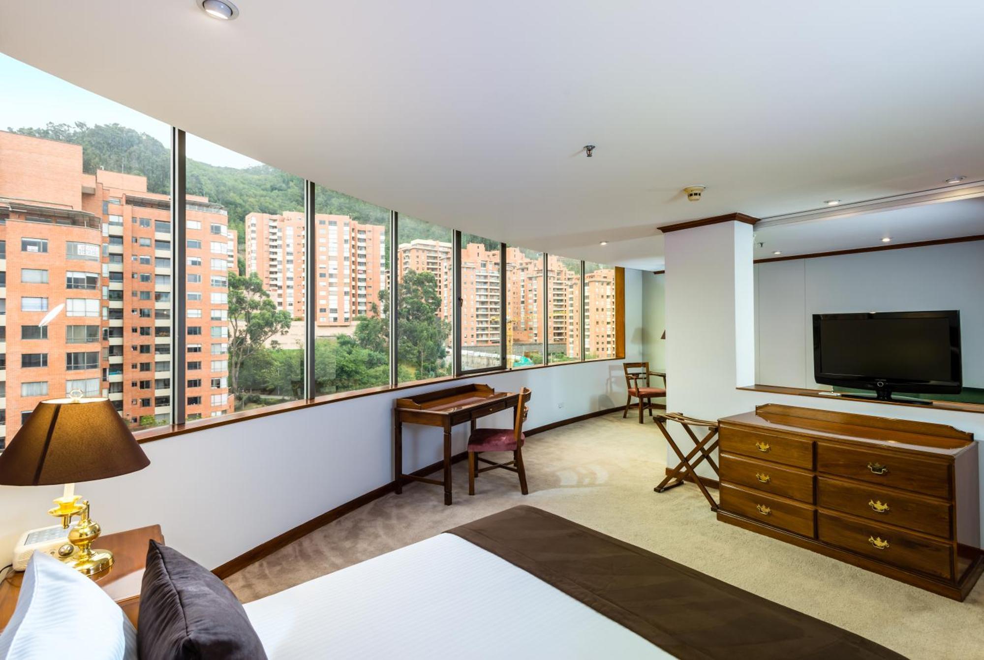 Hotel Bogotá Regency Usaquén Esterno foto